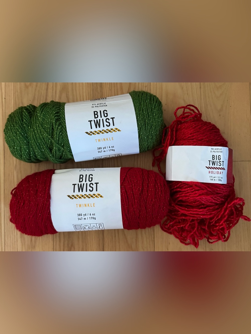 Big Twist Twinkle Holiday Yarn Lot 3 Red Green Sparkle Christmas Discontinued